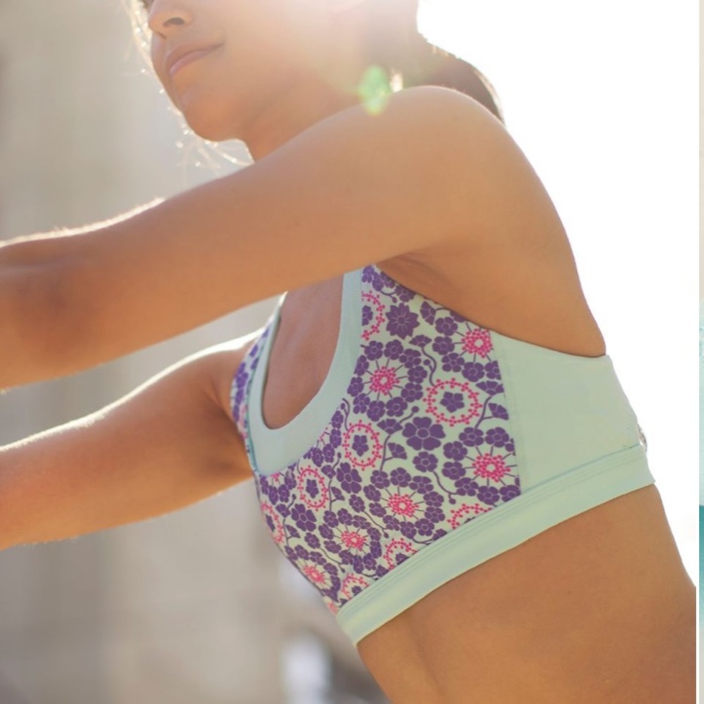 Lululemon Run: Stuff Your Bra II